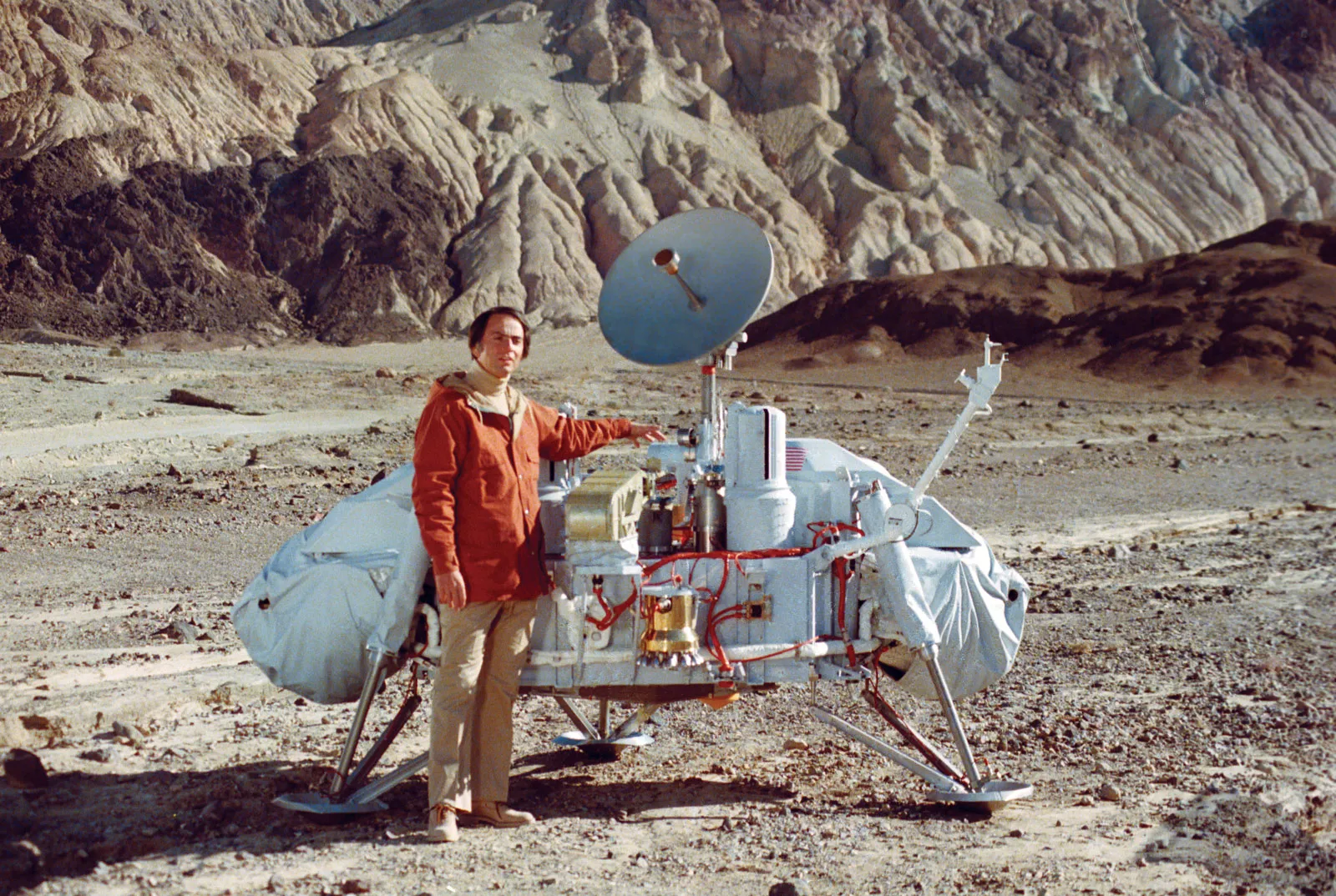 Carl Sagan with Viking Lander Model